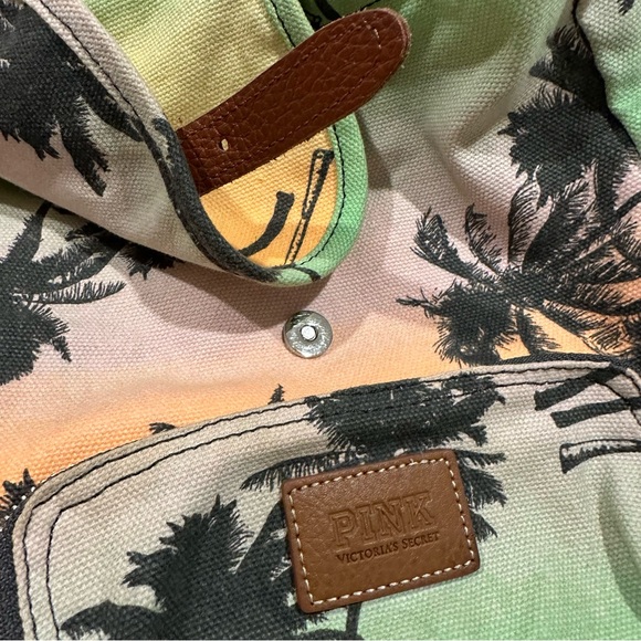 Victoria’s Secret Pink Y2K Tropical Palm Tree small Backpack - Picture 8 of 8